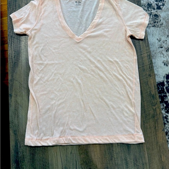Madewell Tops - Madewell Hi-Line Women's Light Peach V-Neck Top Small